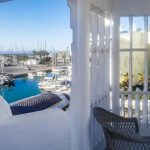 Homelystay-benalmadena, Puerto Marina Apartment